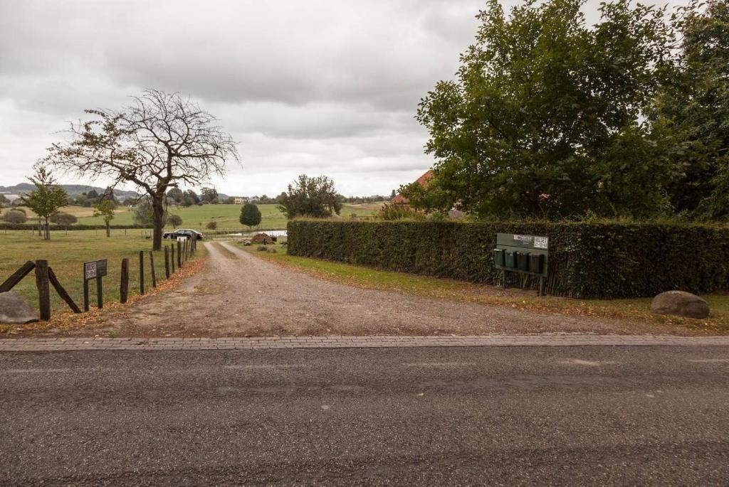 Nicolaye Suite 57 room 1